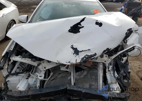 2015 Toyota Corolla L z USA, uszkodzony, nr VIN 2T1BURHEXFC439741